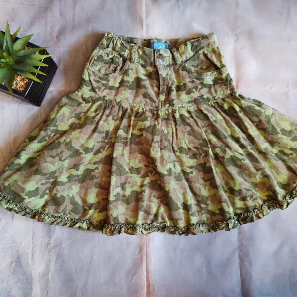 💥 3/$20 The Children's Place Camo Skirt 6X/7!